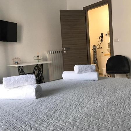 B&B Le Stanze Al Centro Агридженто Екстериор снимка